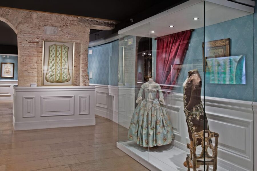 Valencia: Silk Museum Entry Ticket - Who this Silk Museum ticket is best for