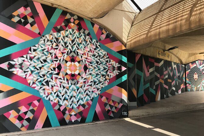 Valencia Street Art | Small Group Guided Tour by Bike - Meeting point at Pelican Bike Rentals: start easy, finish where you began