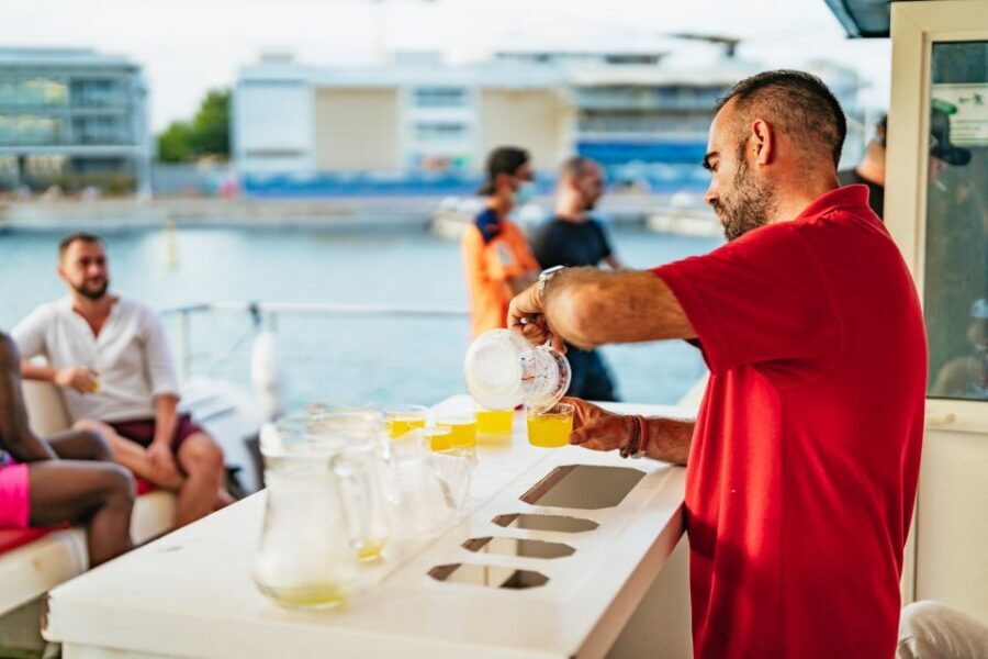 Valencia: Sunset or Daytime Catamaran Cruise with Drink - The Drink Included: How to Get Your Money’s Worth on a Short Sail