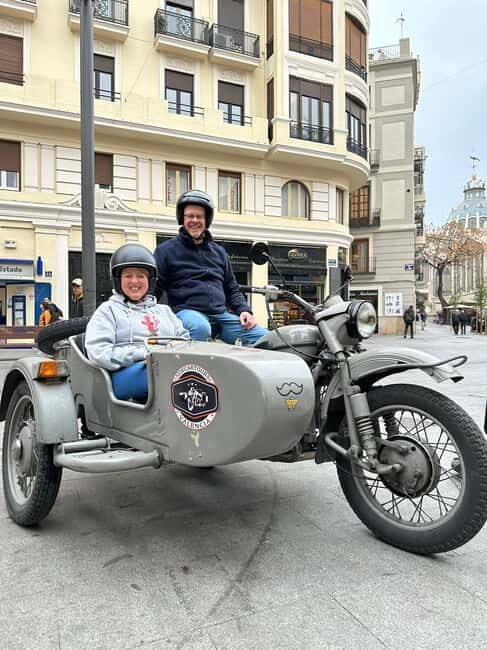 Valencia: The Highlights Tour in Vintage Sidecar - Modern Valencia in the same loop: Ciudad de las Artes y las Ciencias