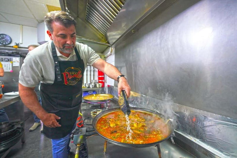 Valencia: Traditional Paella Cooking Class and Dinner - Finding Derecha 2: The Meeting Point You’ll Want to Pin Down