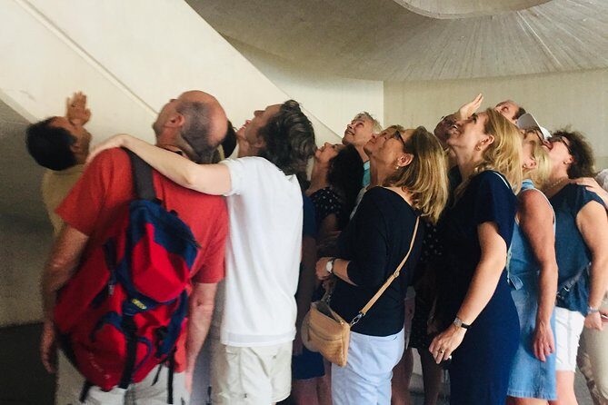Walking tour through the old town with a Dutch-speaking city guide - Timing, booking, and what the small group really means for your experience