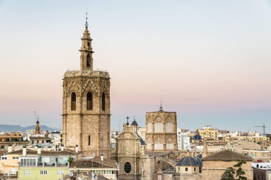 Walking Tour through Valencia's Historic Centre - The guide’s secret sauce: festivals, folklore, and the “Why Valencia?” questions
