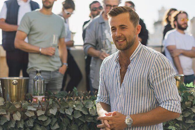 Wine Tasting Experience with a Professional Sommelier in Valencia City Center - Who should book this Valencia wine tasting (and who might skip it)