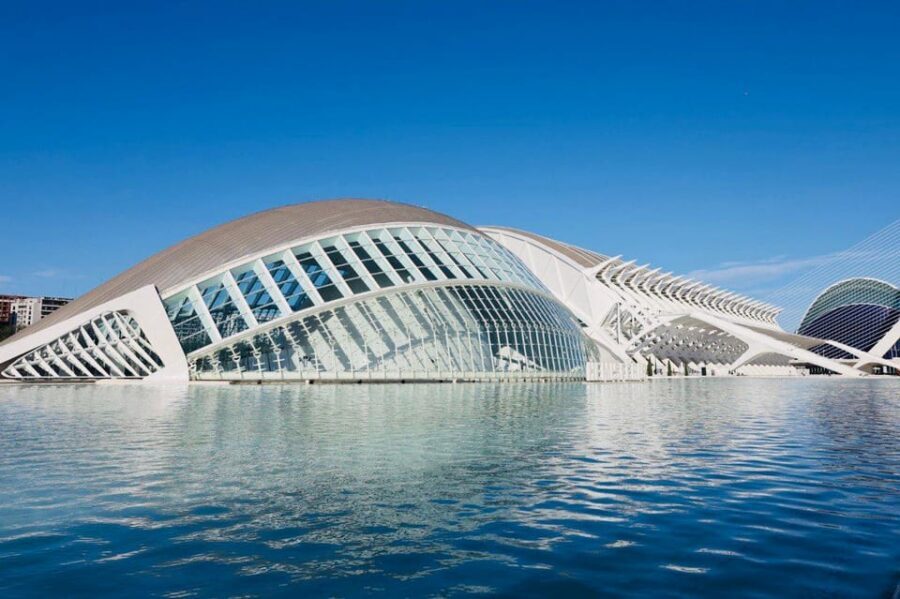 Zoom Through Valencia: Top 25 Hotspots on E-Scooters - Plaza del Ayuntamiento to Plaça de la Verge: Getting Your Bearings Fast